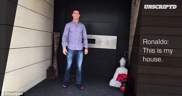 2F91690300000578-3370366-Cristiano_Ronaldo_gave_a_guided_tour_of_his_plush_4_8million_man-a-2_1450797471624
